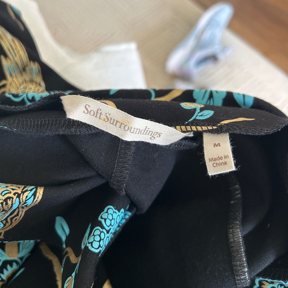 NWT Soft Surroundings Black Chinoiserie Pants-Excellent Quality - Picture 4 of 5